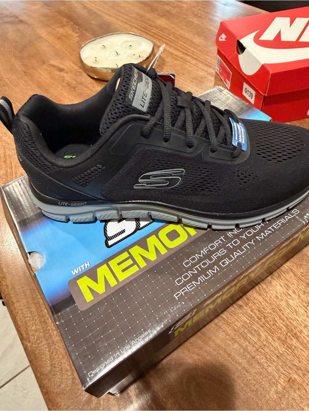 Skechers Men's Black Athletic Lightweight Walking Sneakers